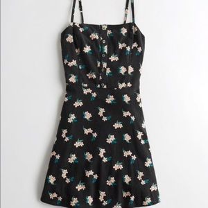 Hollister Black Floral Button Front Mini Dress Size small